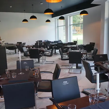 Hotel White 3*