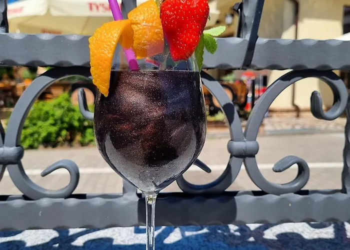 White 3* Krynica Morska